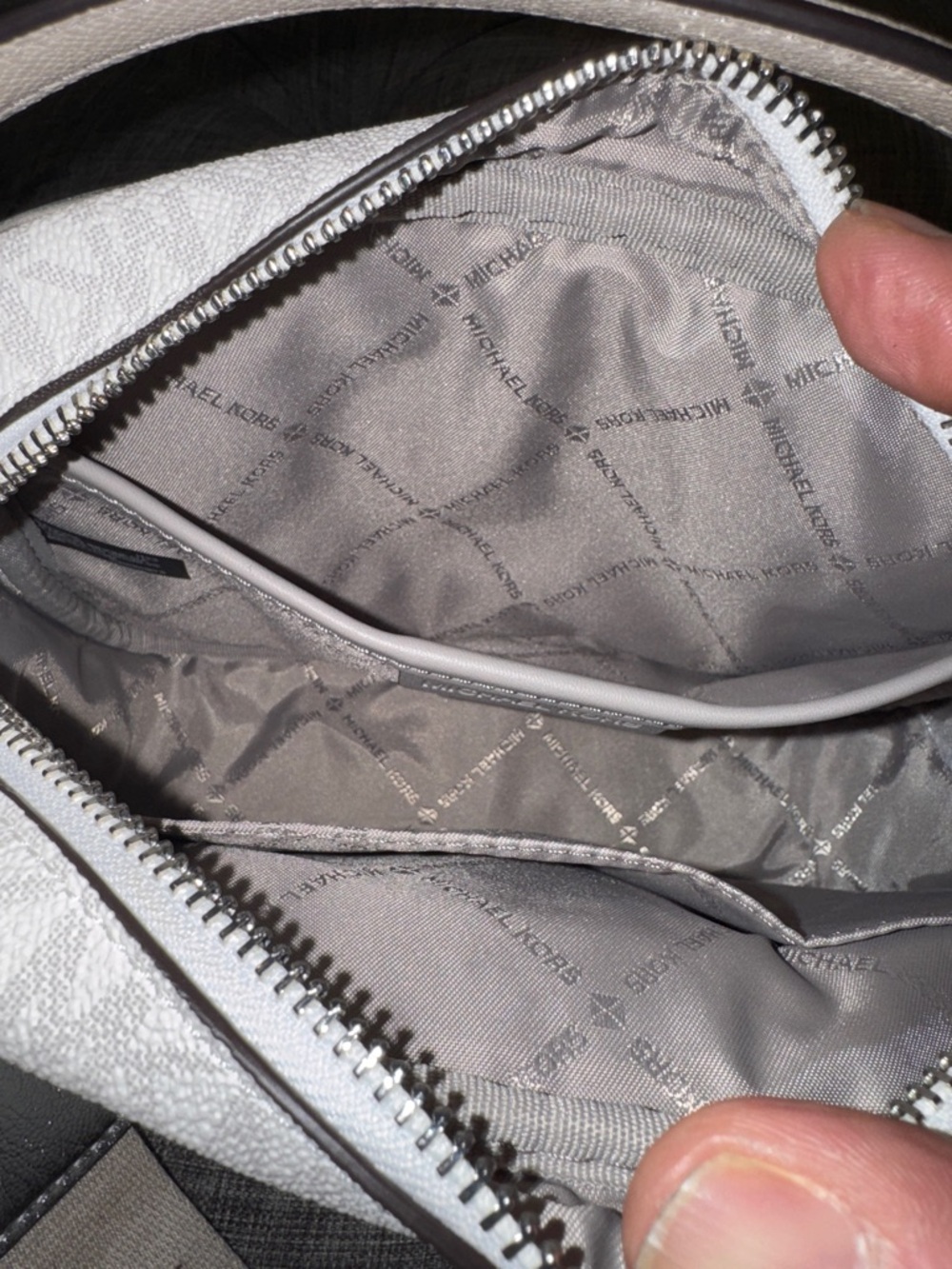 Michael Kors Bag Jet Set Signature Logo Strap with Front Pockets Crossbody - Picture 12 of 17